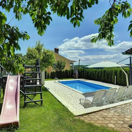 Vakantiehuis Semy Lindar