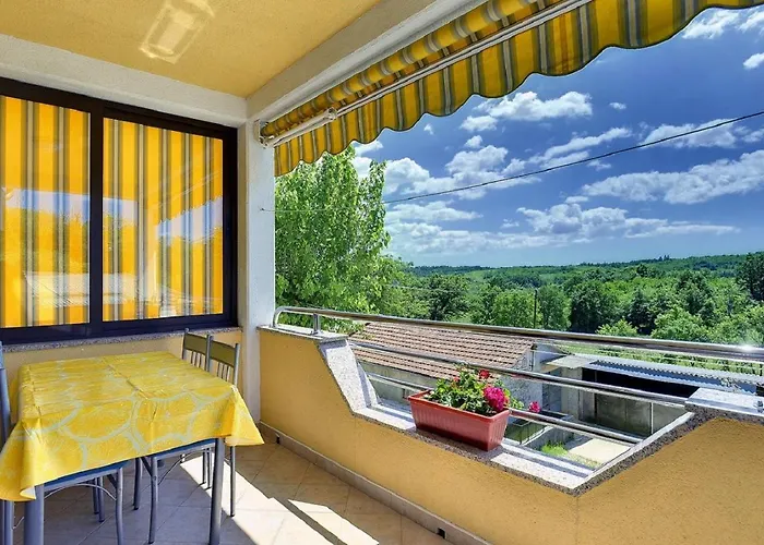 Semy Vikendica Lindar