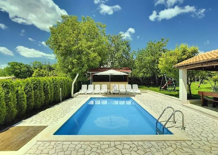 Vikendica Semy Lindar